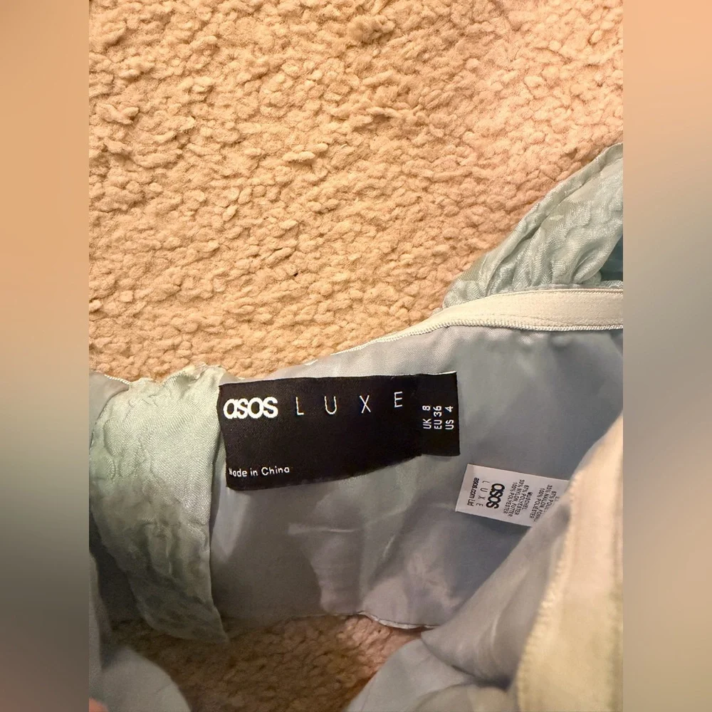 ASOS Mint Textured Off-Shoulder Bow Crop Top - Picture 6 of 7